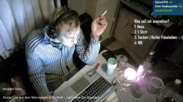 knackarsch87  16-11-2021 video smile